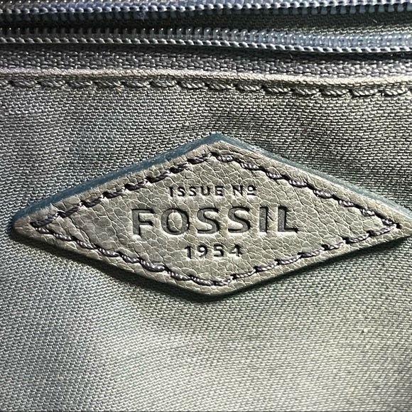 Fossil Crossbody Leather Bag - Picture 10 of 14